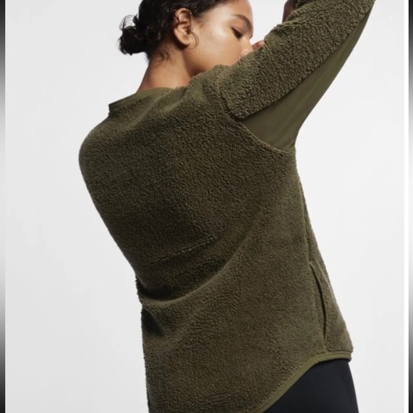 Nike Olive Long Sleeve Sherpa Training Wrap Top - Picture 3 of 15